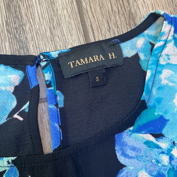 2/$20 Flower Blouse - Picture 2 of 4